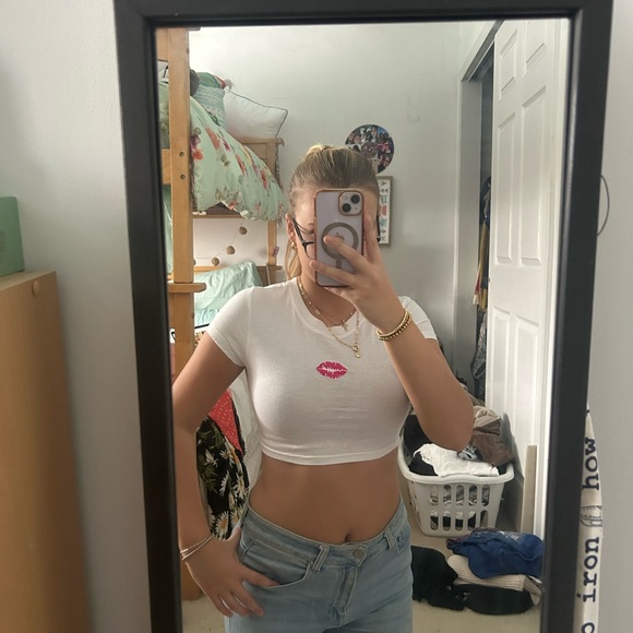 Streetwear Society Tops - White Crop Top with Pink Lip Print Embroidered